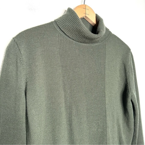 Pendleton | Green Wool Turtleneck Sweater Size Small - Picture 3 of 6